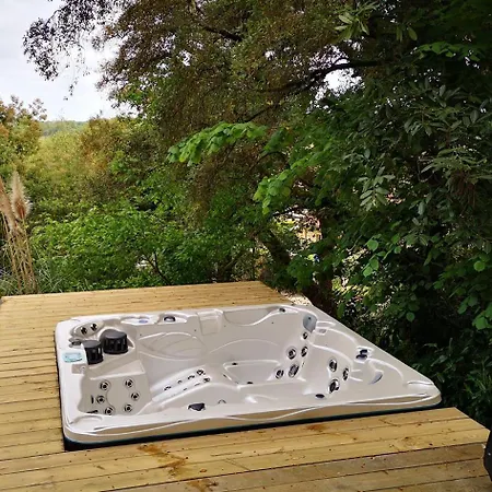 Belle Maison Spacieuse Avec Piscine Et Proche Des Plages *