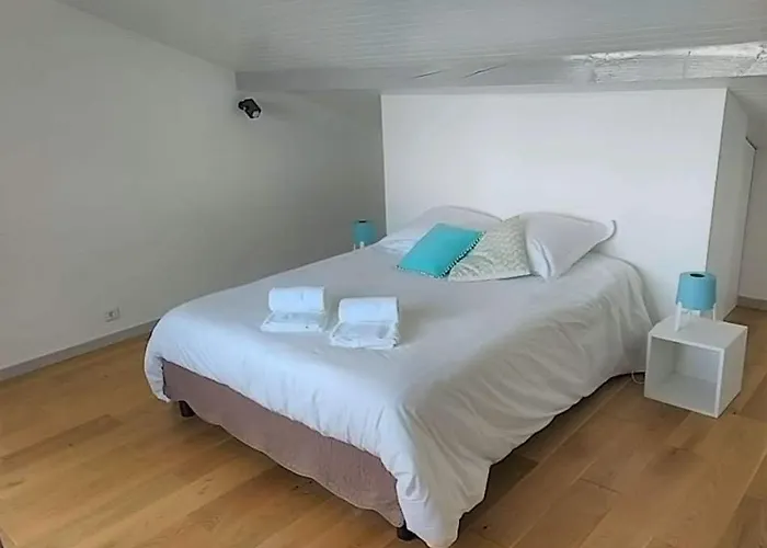 Belle Maison Spacieuse Avec Piscine Et Proche Des Plages *